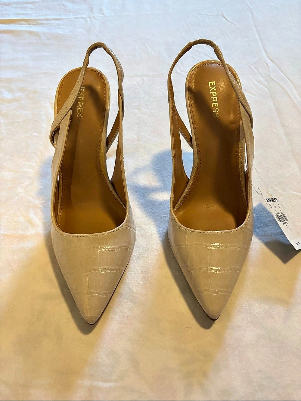 Express Crocodile-Embossed Slingback Heels Beige US 7; only worn when tried on t